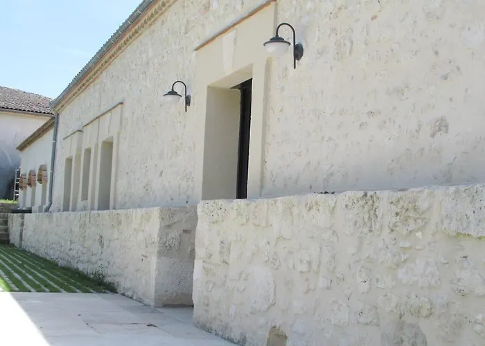 别墅 La Citadelle Eynesse